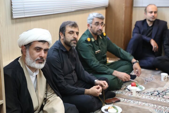 تصاویر/ مراسم یادبود شهادت رهبر شهید انقلاب در اداره‌کل زندان‌های استان سمنان