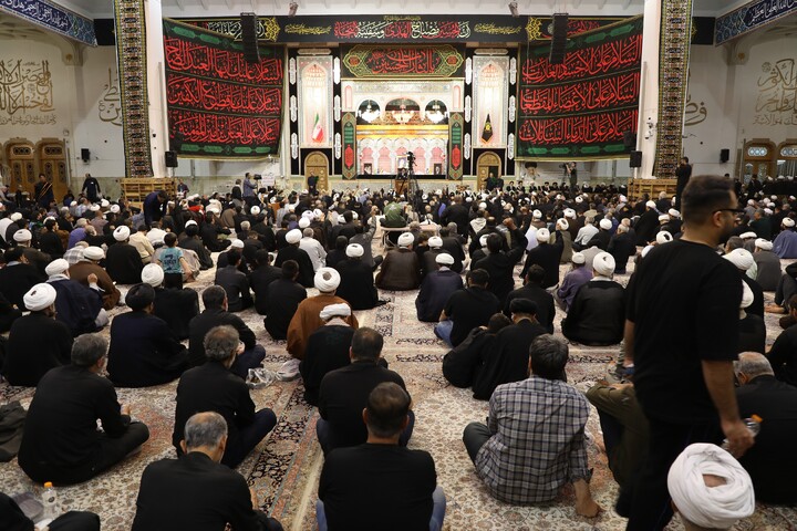 Cerimonia commemorativa in onore del Leader martire della Ummah da parte delle massime istituzioni del Seminario di Qom