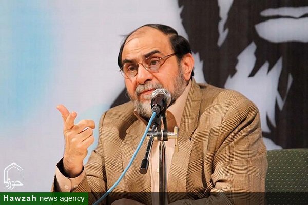 رهبر شهید، دفاع از مظلوم را به مسئولیتی دینی و انسانی تبدیل کرد/ قرآن، اختلاف اعتقادی را مجوز جنگ و دشمنی نمی‌داند