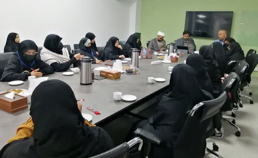 آشنایی مهمانان بینالمللی جامعه الزهرا(س) با شرکت پیشرو در فعال سازی کسبوکارهای مردمنهاد آشنایی مهمانان بینالمللی جامعه الزهرا(س) با شرکت پیشرو در فعال سازی کسبوکارهای مردمنهاد