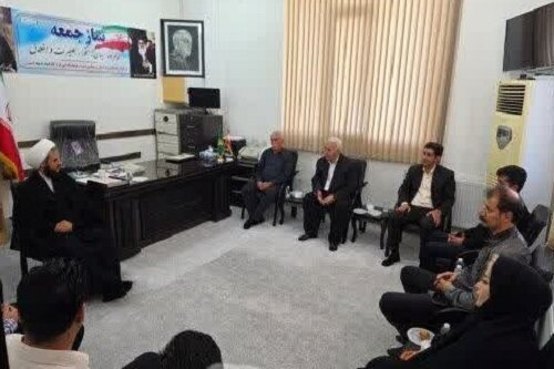 اصناف و فعالان اقتصادی در خط مقدم نبرد با جنگ اقتصادی دشمن قرار دارند