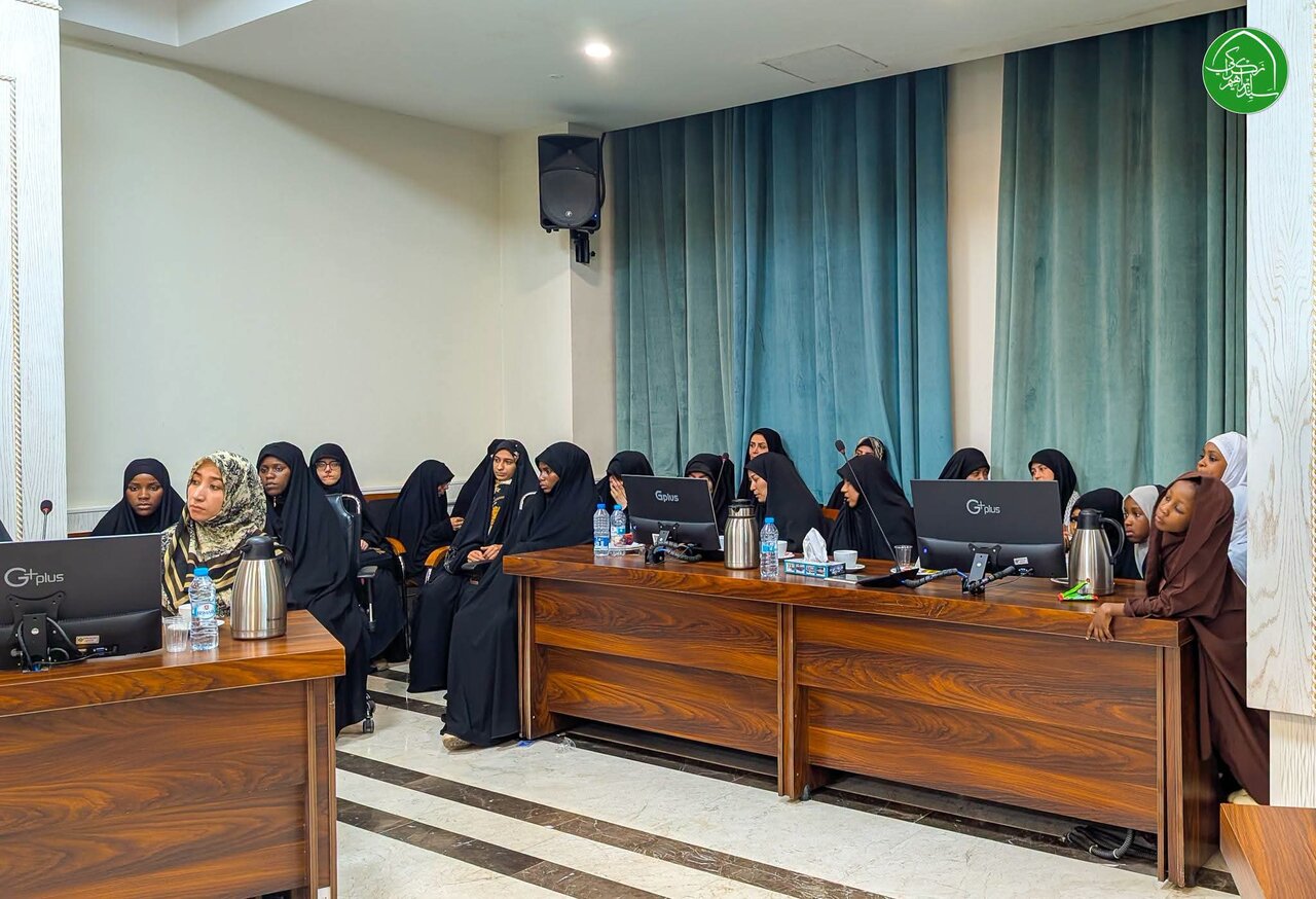 علم باید در خدمت هدایت جامعه، جهاد و اخلاص باشد