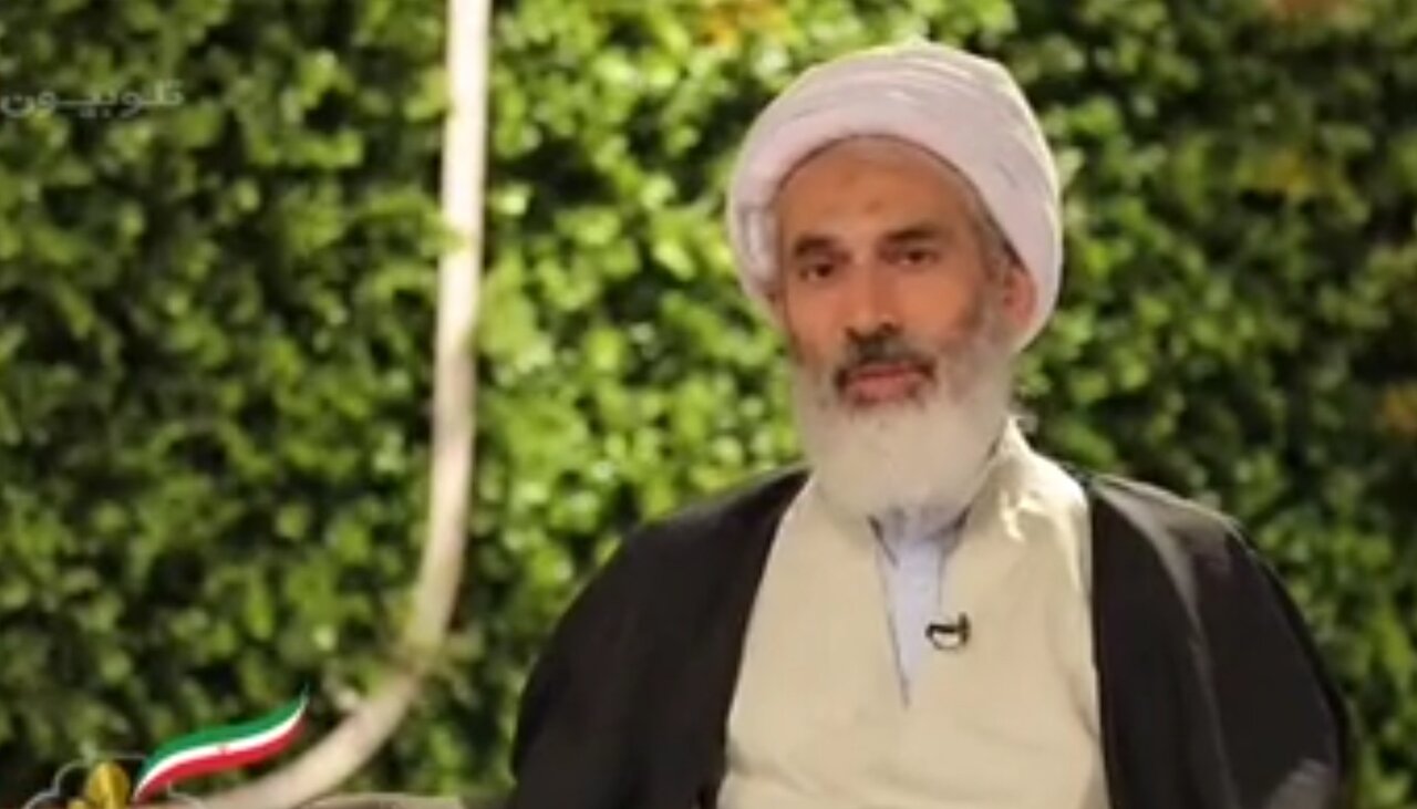 حکمت گم شدن مجموعه اشعار رهبر شهید در جوانی/ «امین» تخلص ادبی قائد امت بود