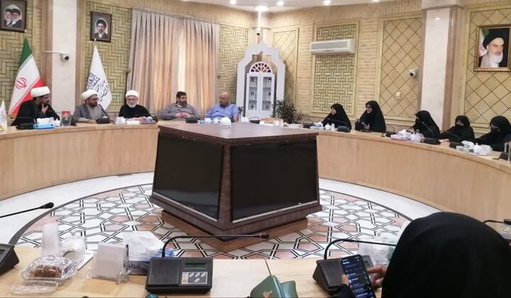سمینار تخصصی "مدیریت خانواده و تربیت نسل آینده‌ساز" ویژه میهمانان بین‌المللی جامعه‌الزهرا سلام‌الله‌علیها