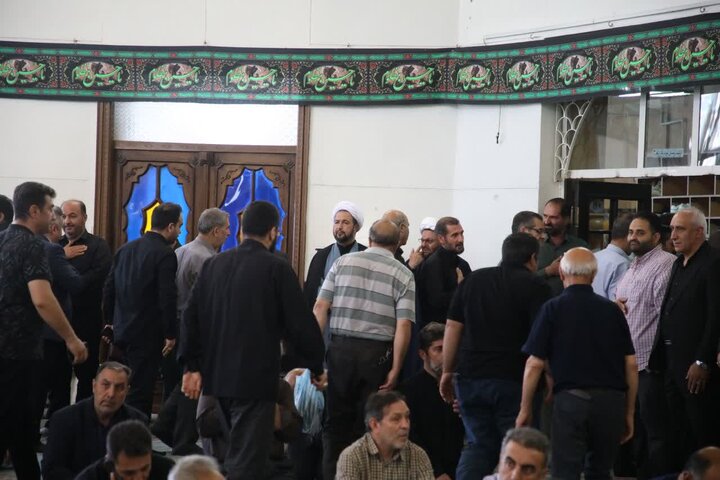 تصاویر/ مراسم بزرگداشت قائد شهید امت حضرت امام خامنه ای (قدس سره) به همت اصناف کسبه و بازاریان شهرستان ارومیه