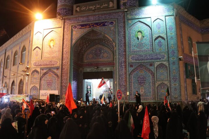 تصاویر/ میدان داری مردم قرچک در شب صدوسی‎وچهارم