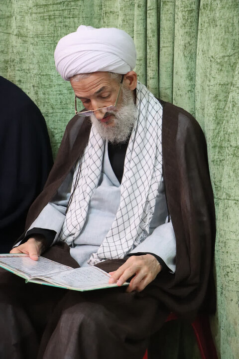 تصاویر/ مراسم بزرگداشت رهبر شهید (ره) در بقعه امامزاده ابراهیم (ع) آمل با حضور نماینده ولی فقیه در استان