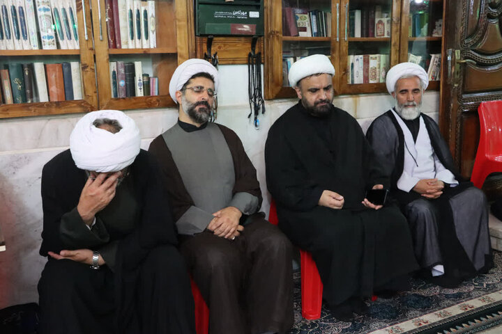 تصاویر/ مراسم بزرگداشت رهبر شهید (ره) در بقعه امامزاده ابراهیم (ع) آمل با حضور نماینده ولی فقیه در استان