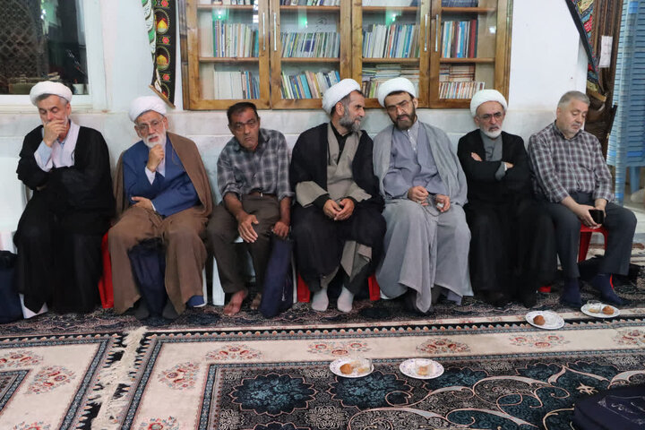 تصاویر/ مراسم بزرگداشت رهبر شهید (ره) در بقعه امامزاده ابراهیم (ع) آمل با حضور نماینده ولی فقیه در استان