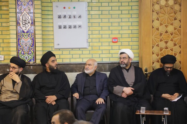 مجلس یادبود رهبر شهید انقلاب در مدرسه علمیه الغدیر