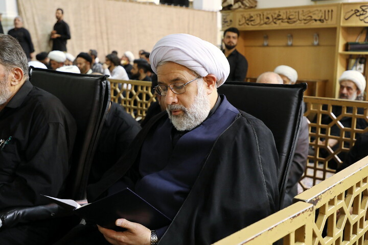 تصاویر/ مراسم بزرگداشت قائد شهید امت از سوی جامعه مدرسین حوزه علمیه قم، شورای عالی و مرکز مدیریت حوزه‌های علمیه و دبیرخانه مجلس خبرگان رهبری برگزار می‌گردد