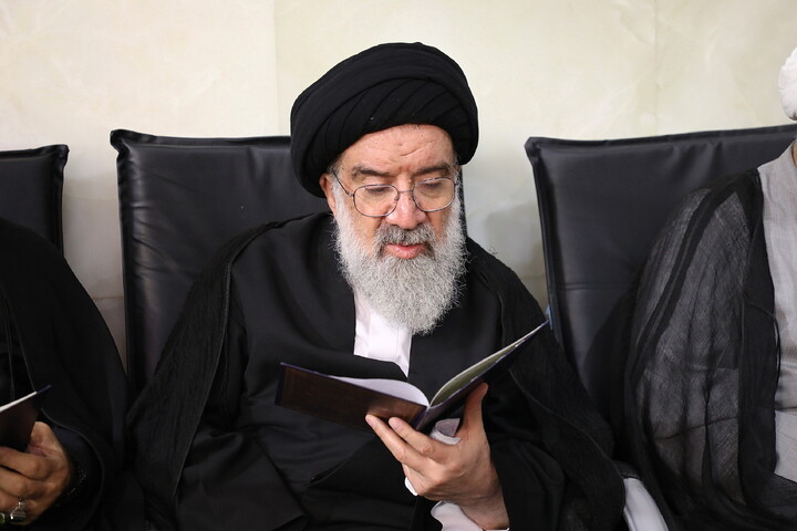 تصاویر/ مراسم بزرگداشت قائد شهید امت از سوی جامعه مدرسین حوزه علمیه قم، شورای عالی و مرکز مدیریت حوزه‌های علمیه و دبیرخانه مجلس خبرگان رهبری برگزار می‌گردد