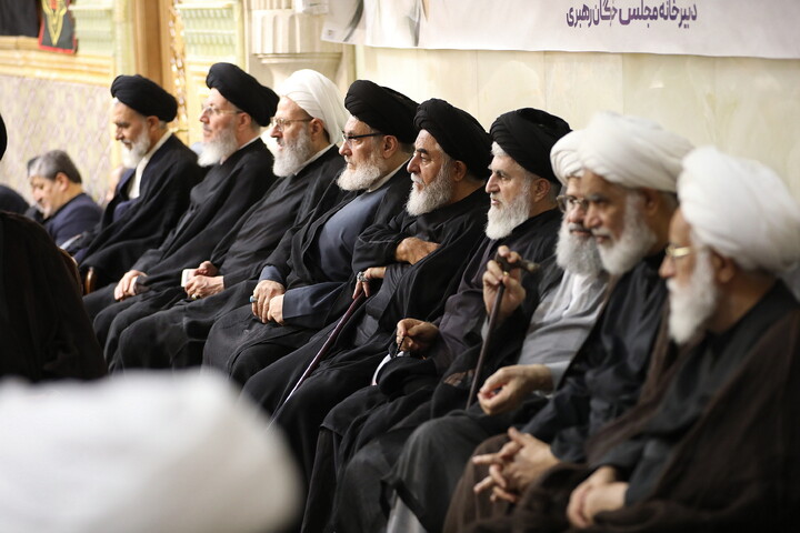 تصاویر/ مراسم بزرگداشت قائد شهید امت از سوی جامعه مدرسین حوزه علمیه قم، شورای عالی و مرکز مدیریت حوزه‌های علمیه و دبیرخانه مجلس خبرگان رهبری برگزار می‌گردد