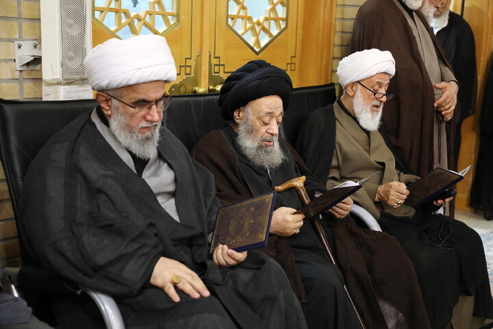 تصاویر/ مراسم بزرگداشت قائد شهید امت از سوی جامعه مدرسین حوزه علمیه قم، شورای عالی و مرکز مدیریت حوزه‌های علمیه و دبیرخانه مجلس خبرگان رهبری برگزار می‌گردد
