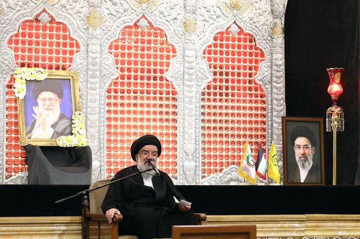 تصاویر/ مراسم بزرگداشت قائد شهید امت از سوی جامعه مدرسین حوزه علمیه قم، شورای عالی و مرکز مدیریت حوزه‌های علمیه و دبیرخانه مجلس خبرگان رهبری برگزار می‌گردد