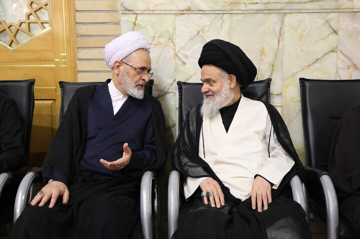 تصاویر/ مراسم بزرگداشت قائد شهید امت از سوی جامعه مدرسین حوزه علمیه قم، شورای عالی و مرکز مدیریت حوزه‌های علمیه و دبیرخانه مجلس خبرگان رهبری برگزار می‌گردد