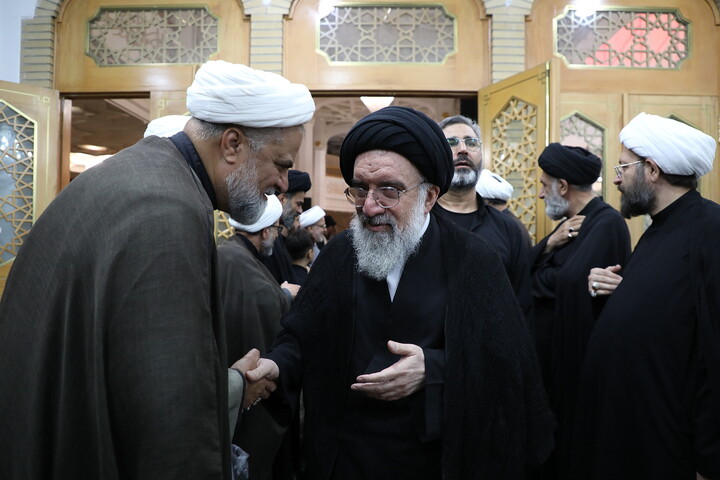 تصاویر/ مراسم بزرگداشت قائد شهید امت از سوی جامعه مدرسین حوزه علمیه قم، شورای عالی و مرکز مدیریت حوزه‌های علمیه و دبیرخانه مجلس خبرگان رهبری برگزار می‌گردد