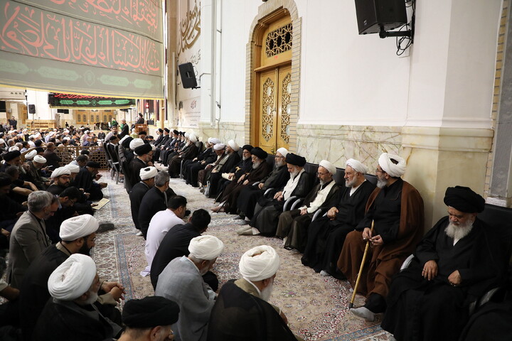 تصاویر/ مراسم بزرگداشت قائد شهید امت از سوی جامعه مدرسین حوزه علمیه قم، شورای عالی و مرکز مدیریت حوزه‌های علمیه و دبیرخانه مجلس خبرگان رهبری برگزار می‌گردد