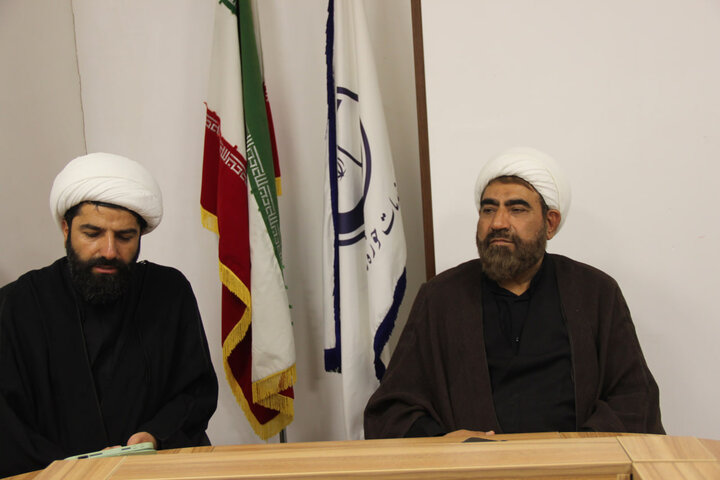 تصاویر /دیدار مدیر حوزه علمیه قزوین ومعاونین مرکز مدیریت استان با مدیرکل مرکز خدمات حوزه های علمیه استان قزوین