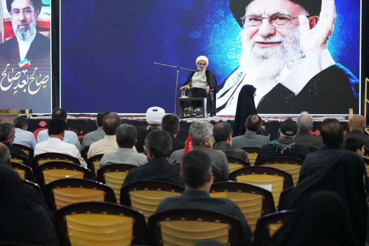 تصاویر/ مراسم بزرگداشت رهبر شهید در بوشهر