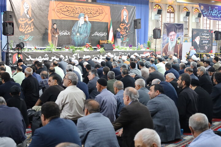 مراسم گرامیداشت رهبر شهید انقلاب در مصلی ساری