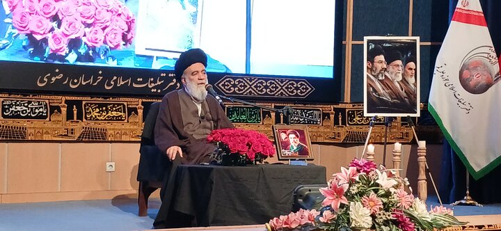 رهبر شهید فقیهی زمان‌شناس و احیاگر فقه حکومتی بود