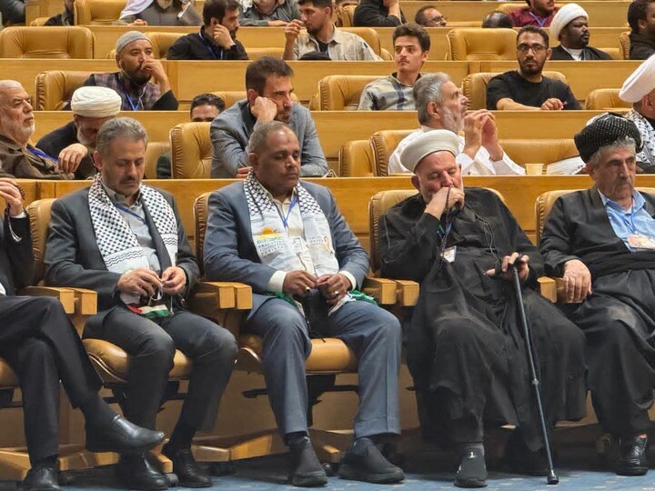 بازدید و نشست‌های میهمانان هند، پاکستان و دیگر کشورها با مراکز حوزوی هم‌زمان با مراسم تشییع رهبر شهید انقلاب اسلامی