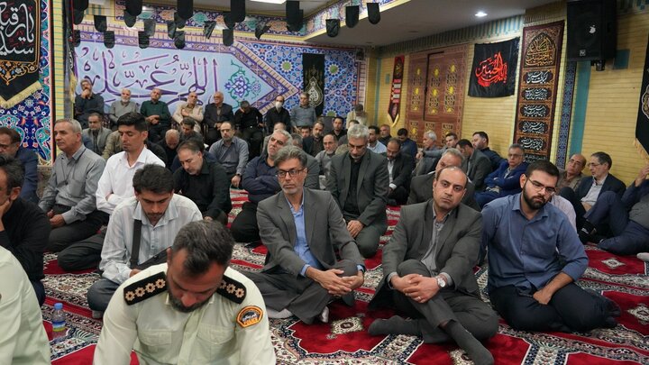 تصاویر/ مراسم بزرگداشت رهبر شهید در وزارت بهداشت