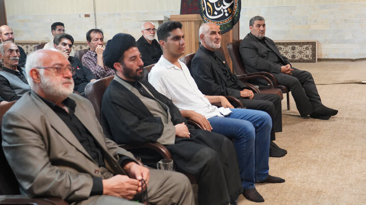 تصاویر/نود و دومین جلسه از سلسله جلسات تفسیر قرآن کریم در خوی