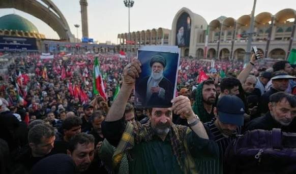 Iran officials vow revenge, warn US and ''Israel'' crossed ''red lines''