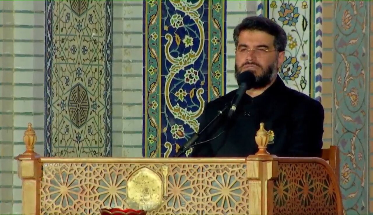 تصاویر/مراسم بزرگداشت رهبرشهید در حرم مطهر رضوی