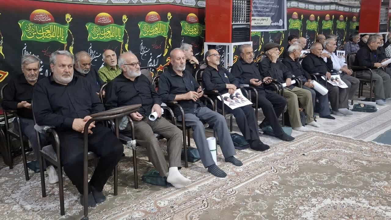 آیین بزرگداشت رهبر شهید انقلاب در کاشان برگزارشد