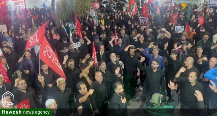 فیلم | شعار خون خواهان خرم آبادی در خیابان انقلاب
