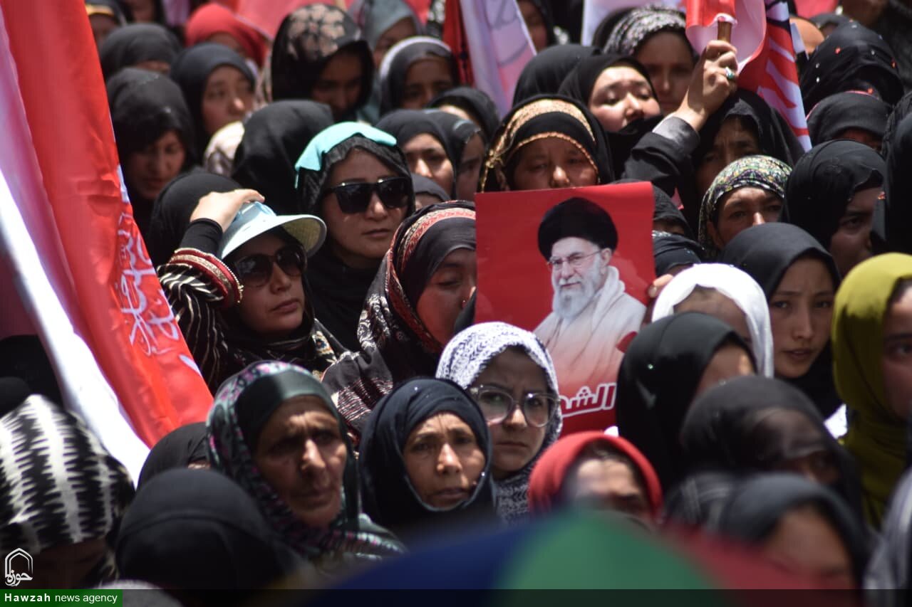 مراسم باشکوه تشییع نمادین «وداع با امام خامنهای» در کرگل هند برگزار شد