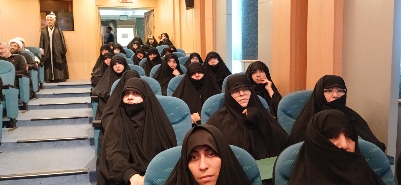 مراسم بزرگداشت رهبرشهید در دفتر تبلیغات اسلامی خراسان رضوی