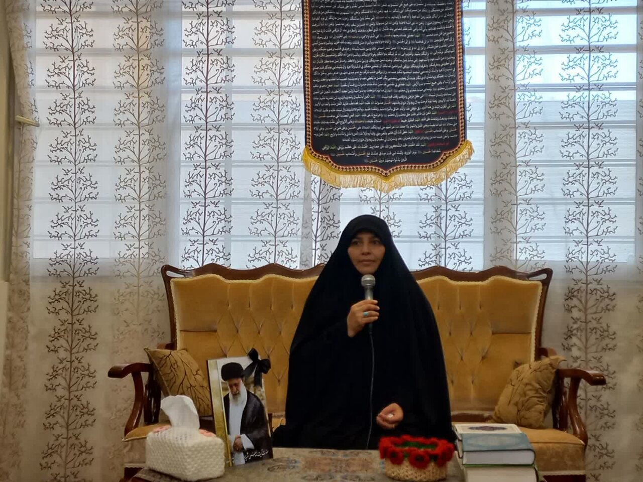 مراسم بزرگداشت رهبر شهید انقلاب در مدرسه علمیه الزهرا شیراز برگزار شد