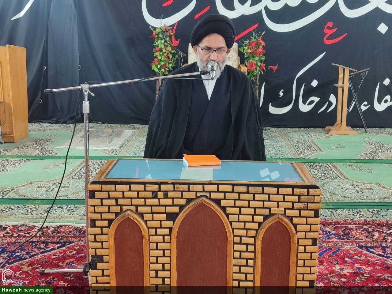 قم المقدسہ میں نمائندۂ ولی فقیہ اور نمائندۂ جامعۃ المصطفیٰ کی طلاب ہندوستان کے ساتھ نشست؛ علمی، تربیتی اور تبلیغی ذمہ داریوں کی ادائیگی پر زور