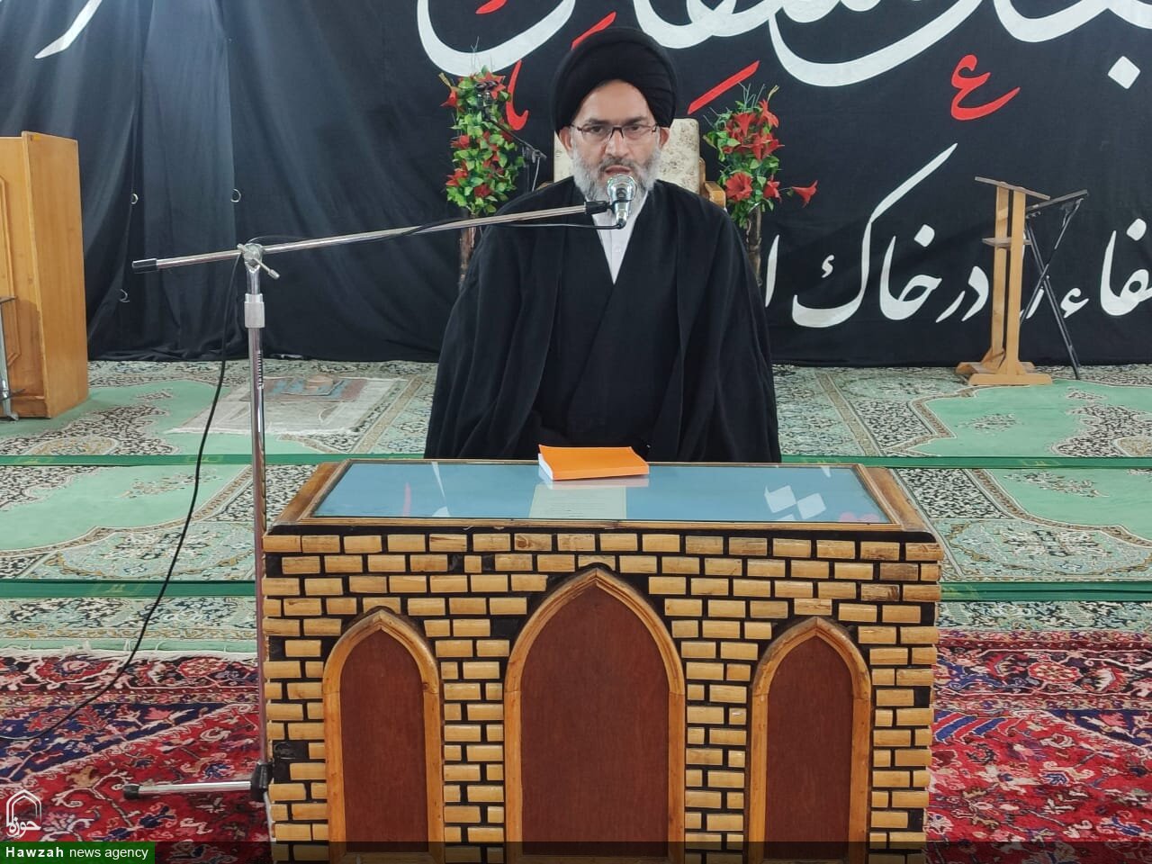 قم المقدسہ میں نمائندۂ ولی فقیہ اور نمائندۂ جامعۃ المصطفیٰ کی طلاب ہندوستان کے ساتھ نشست؛ علمی، تربیتی اور تبلیغی ذمہ داریوں کی ادائیگی پر زور