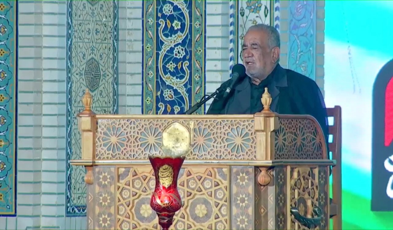 مراسم بزرگداشت رهبرشهید در حرم مطهر رضوی