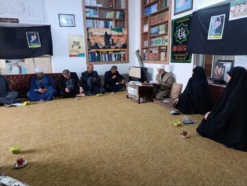 تصاویر/ دیدار هیأت امنای حوزه خواهران ریحانة الرسول (س) با امام جمعه شهرستان نکا