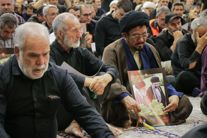 تصاویر/ مراسم بزرگداشت قائد شهید امّت از سوی قوای سه گانه مقنّنه، مجریّه و قضائیه در حرم مطهر حضرت فاطمه معصومه سلام‌الله‌علیها