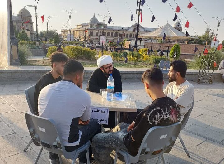 تصاویر/ ۱۵۰ روز تبلیغ جهادی در میدان امام خمینی (ره)