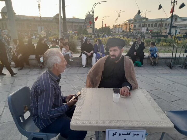 تصاویر/ ۱۵۰ روز تبلیغ جهادی در میدان امام خمینی (ره)