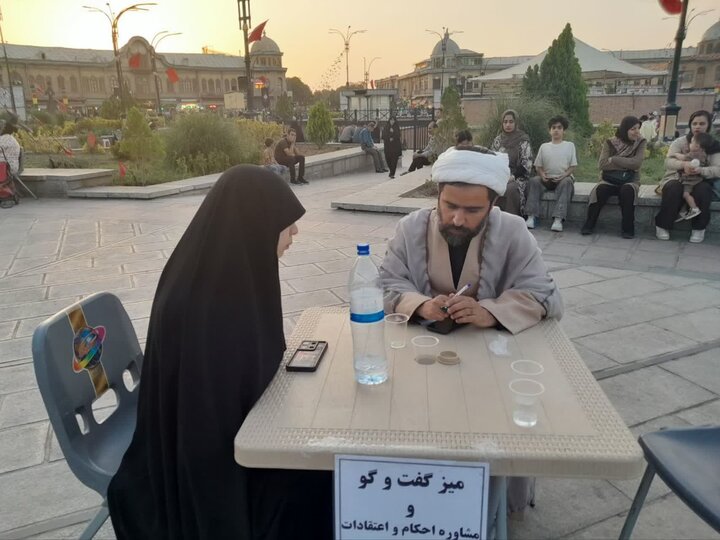 تصاویر/ ۱۵۰ روز تبلیغ جهادی در میدان امام خمینی (ره)