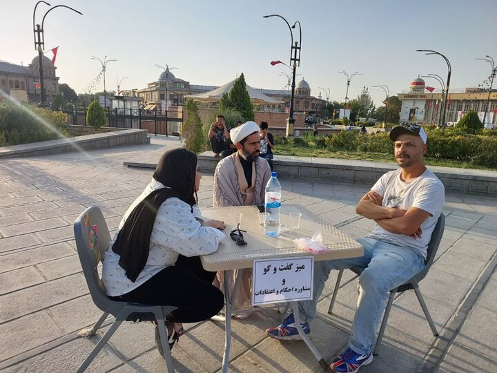 تصاویر/ ۱۵۰ روز تبلیغ جهادی در میدان امام خمینی (ره)