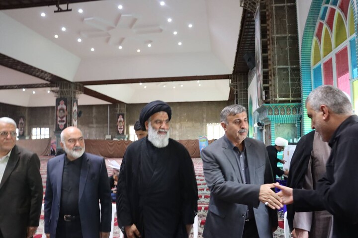 مراسم گرامیداشت قائد امت رهبر شهید از سوی نماینده ولی فقیه در خوزستان