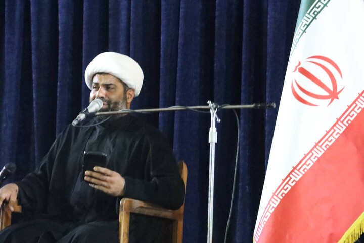 مراسم گرامیداشت قائد امت رهبر شهید از سوی نماینده ولی فقیه در خوزستان