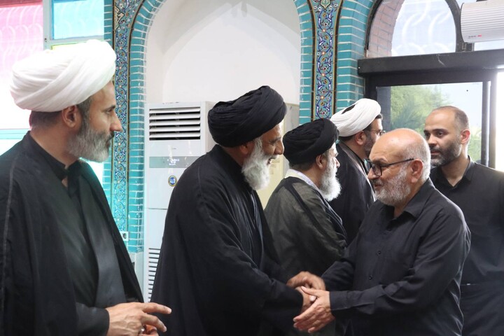 مراسم گرامیداشت قائد امت رهبر شهید از سوی نماینده ولی فقیه در خوزستان