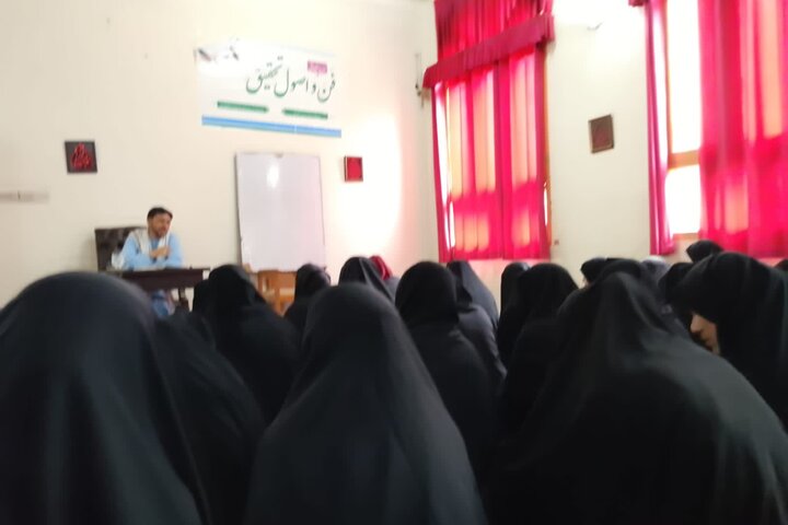 جامعۃ الزہراء (س) سکردو میں فنِ تحقیق سے متعلق تین روزہ تربیتی ورکشاپ کا آغاز / شیخ سکندر علی بہشتی کا افتتاحی خطاب
