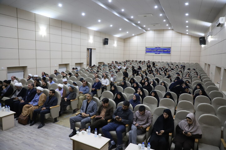 تصاویر / دوره توانمندسازی طلاب فرهنگی کردستان